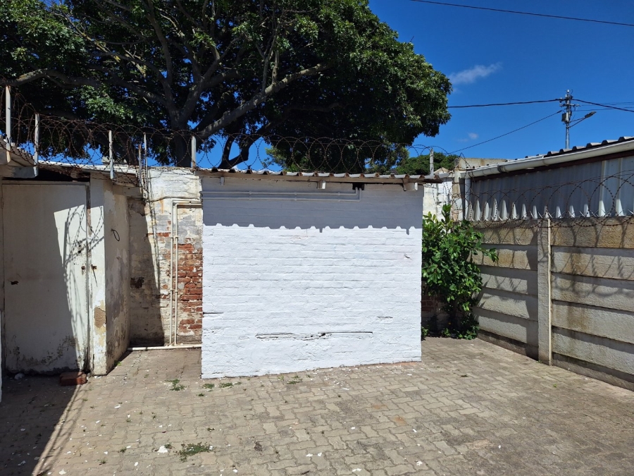 4 Bedroom Property for Sale in Swartkops Eastern Cape